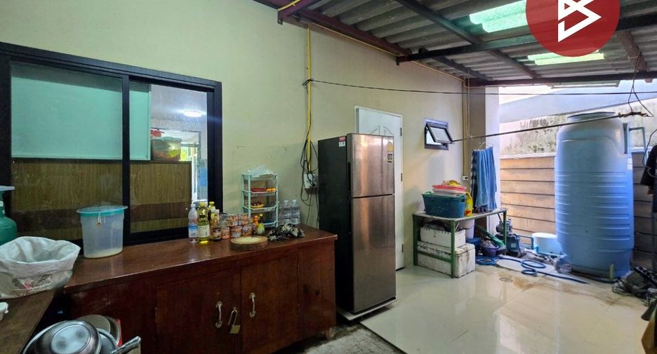 Casa en venta de 4 habitaciones en Phra Samut Chedi, Samut Prakan