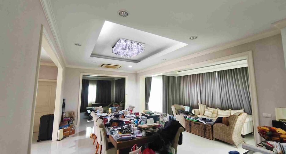 For sale 4 bedrooms house in Mueang Samut Sakhon, Samut Sakhon