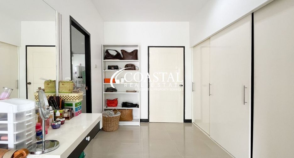 出售 5 卧室 独立屋 在 Bang Lamung, Chon Buri