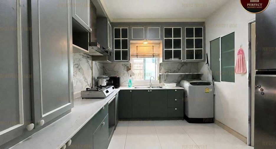 For rent and for sale 3 bedrooms house in Suan Luang, Bangkok