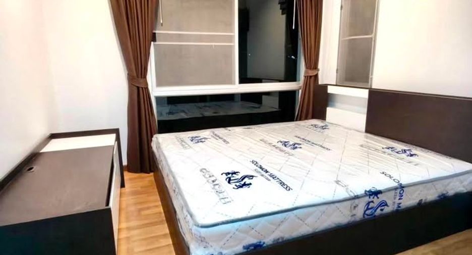 Аренда 3 спальни дом в Si Racha, Чонбури