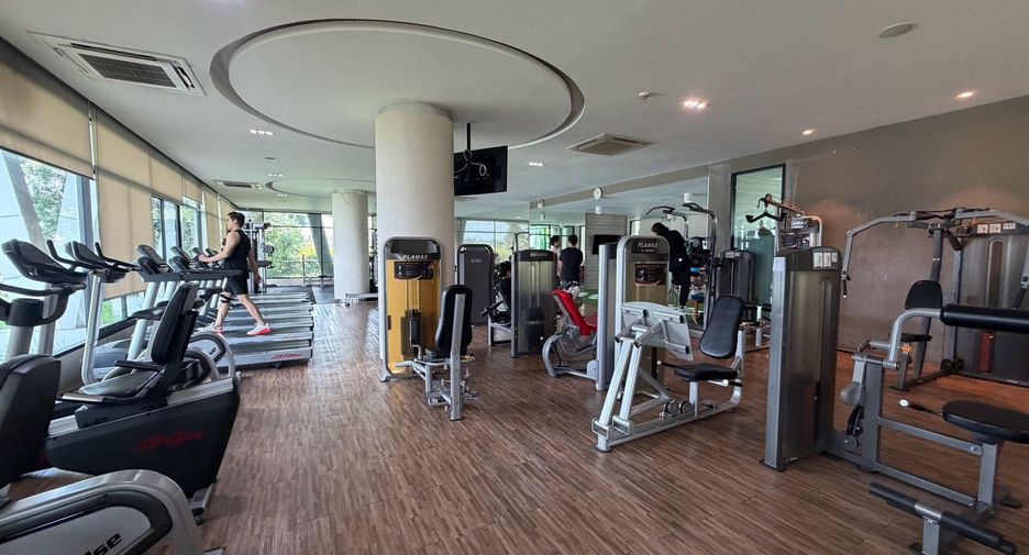 出售 4 卧室 独立屋 在 Mueang Pathum Thani, Pathum Thani