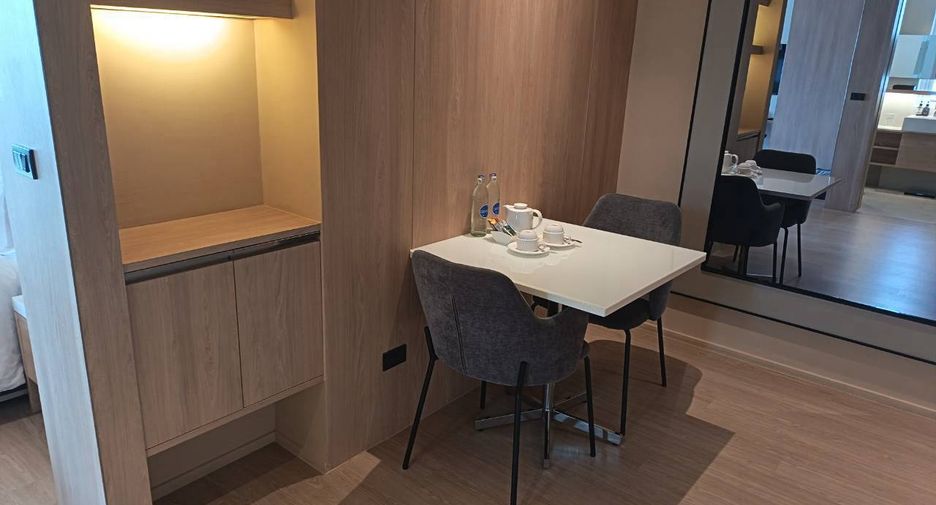 Condo en alquiler de 1 habitaciones en Watthana, Bangkok