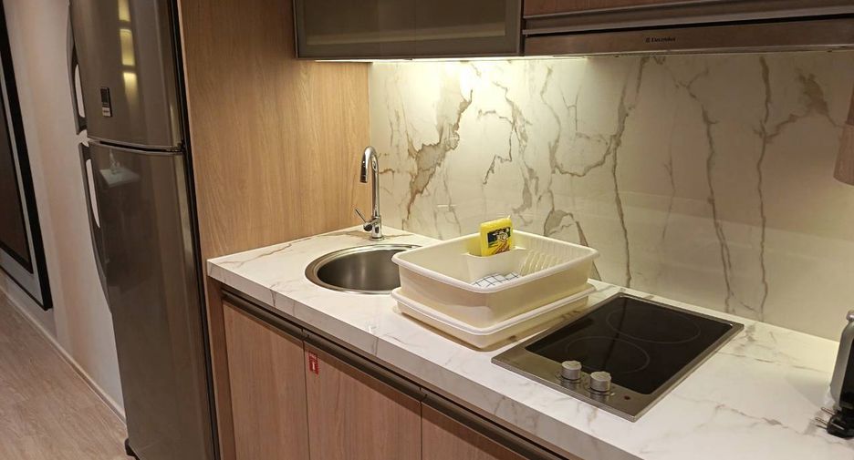 Condo en alquiler de 1 habitaciones en Watthana, Bangkok