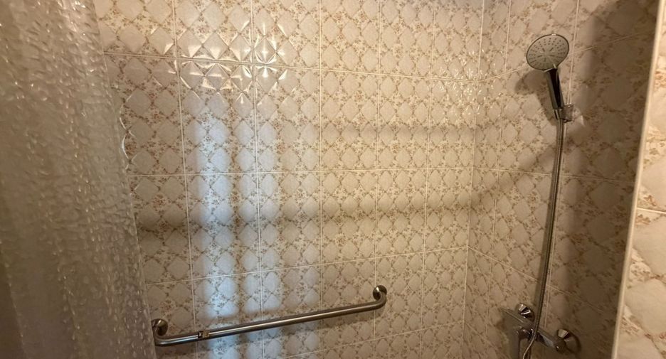 For sale 3 bedrooms condo in Bang Lamung, Chonburi