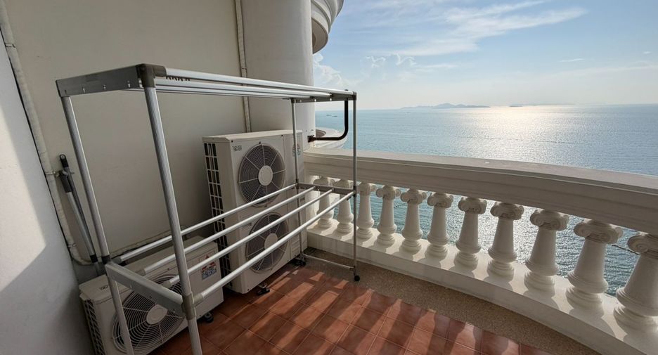 For sale 3 bedrooms condo in Bang Lamung, Chonburi