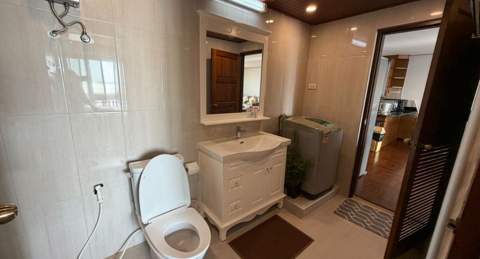 For sale 3 bedrooms condo in Bang Lamung, Chonburi