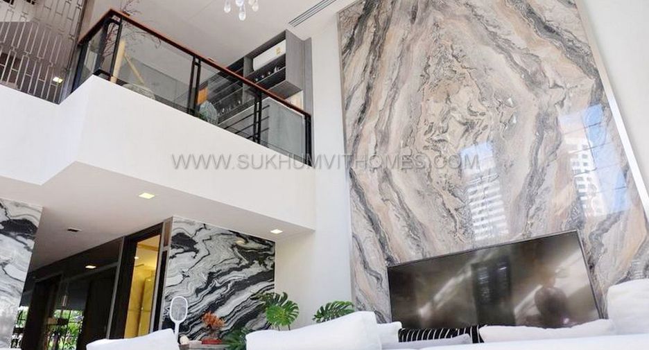 For rent and for sale 4 bedrooms townhouse in Watthana, Bangkok