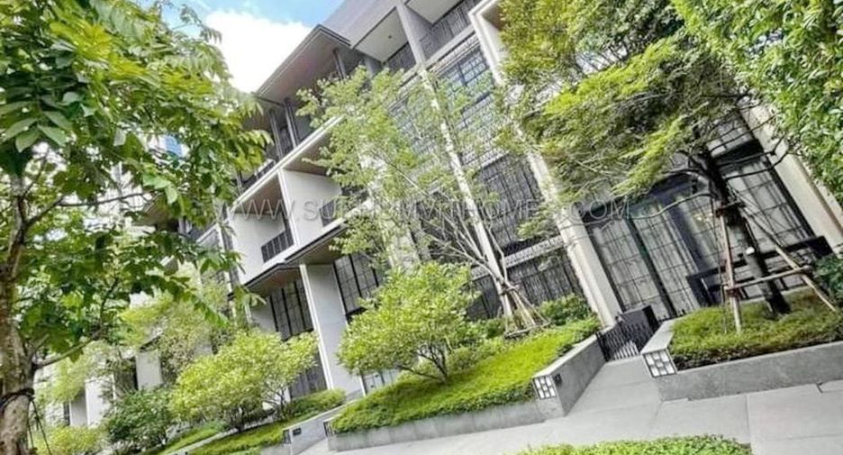 For rent and for sale 4 bedrooms townhouse in Watthana, Bangkok