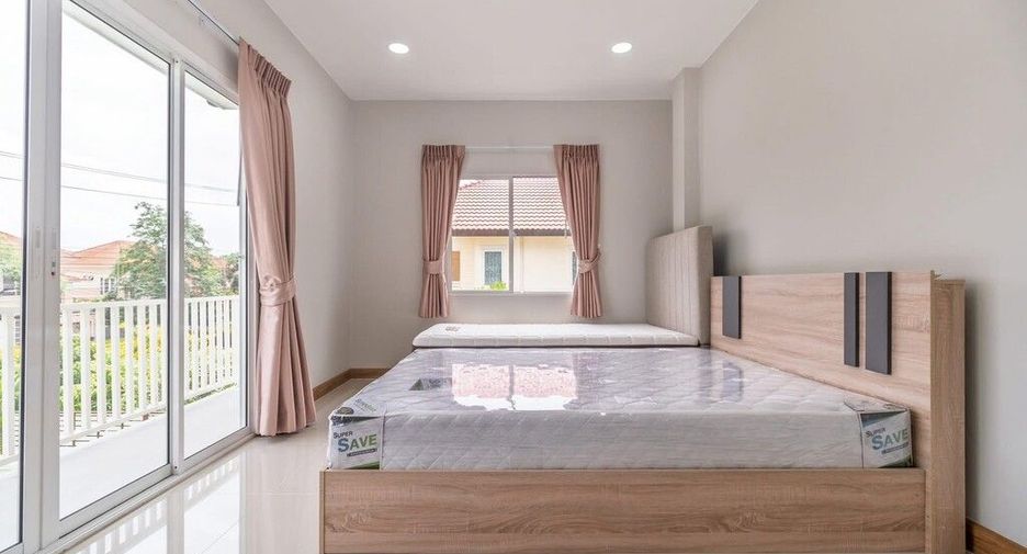 For rent 4 bedrooms house in Bang Khen, Bangkok