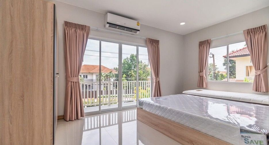 For rent 4 bedrooms house in Bang Khen, Bangkok
