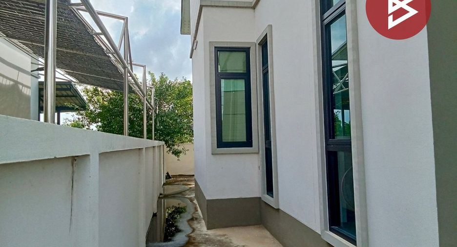 For sale 3 bedrooms house in Mueang Ratchaburi, Ratchaburi