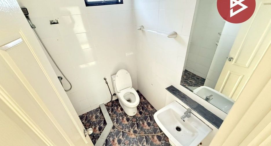 For sale 3 bedrooms house in Khlong Sam Wa, Bangkok