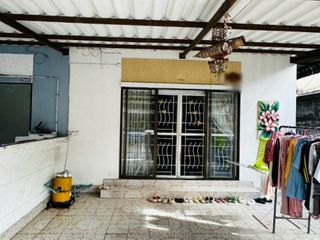 Reihenhaus zum Kauf mit 3 Zimmer in Phaya Thai, Bangkok