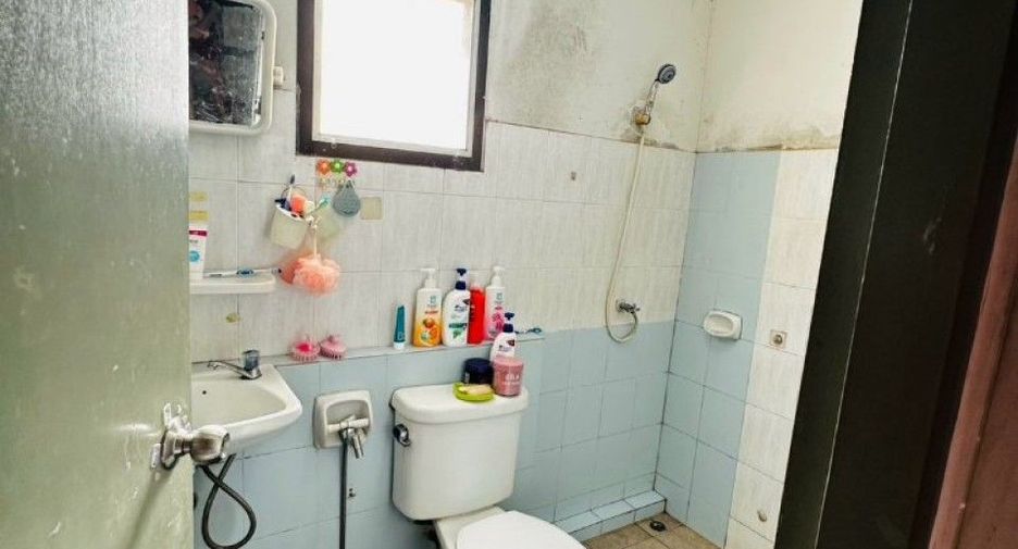 Reihenhaus zum Kauf mit 3 Zimmer in Phaya Thai, Bangkok