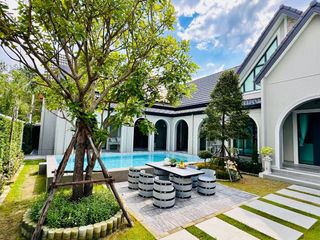 For sale 5 bedrooms house in Bang Lamung, Chonburi