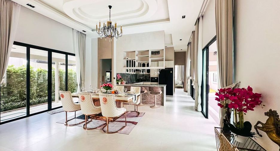For sale 5 bedrooms house in Bang Lamung, Chonburi