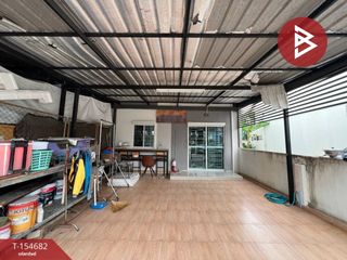 出售 4 卧室 联排别墅 在 Phan Thong, Chon Buri
