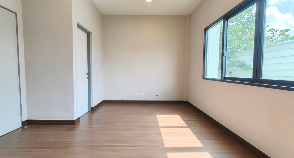 For sale 4 ベッドルーム house in Prawet, Bangkok