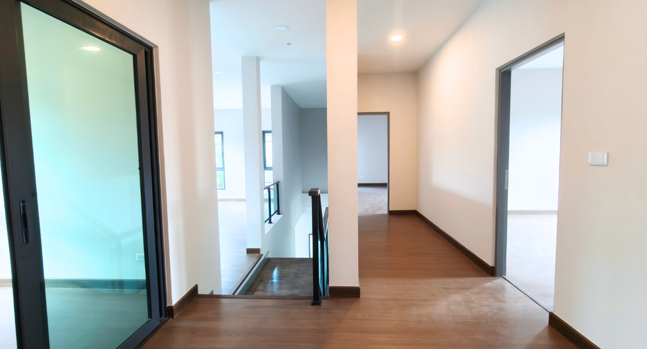 For sale 4 ベッドルーム house in Prawet, Bangkok