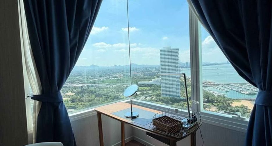 À vendre 2 chambres condo à Na Jomtien, Pattaya