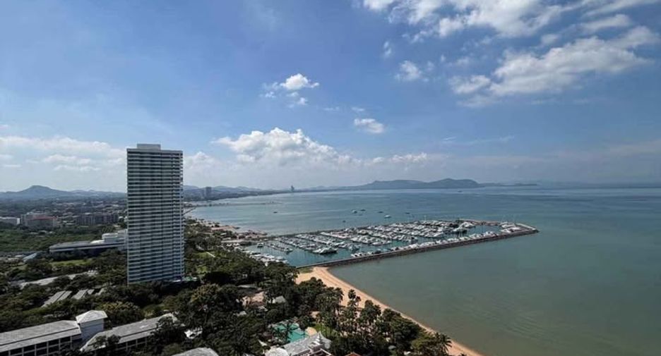 À vendre 2 chambres condo à Na Jomtien, Pattaya