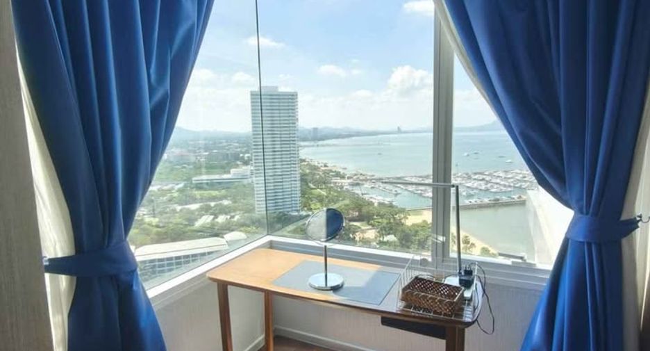 À vendre 2 chambres condo à Na Jomtien, Pattaya