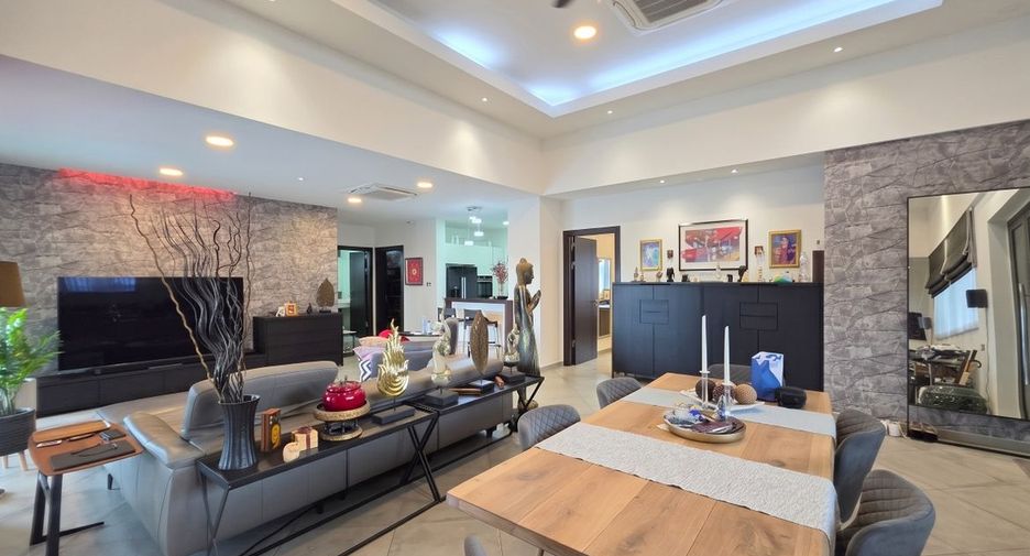 À vendre 4 chambres maison à Bang Lamung, Chonburi