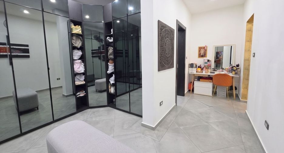 À vendre 4 chambres maison à Bang Lamung, Chonburi