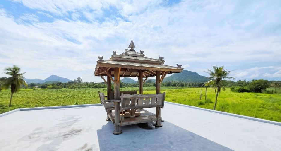 À vendre 4 chambres maison à Bang Lamung, Chonburi