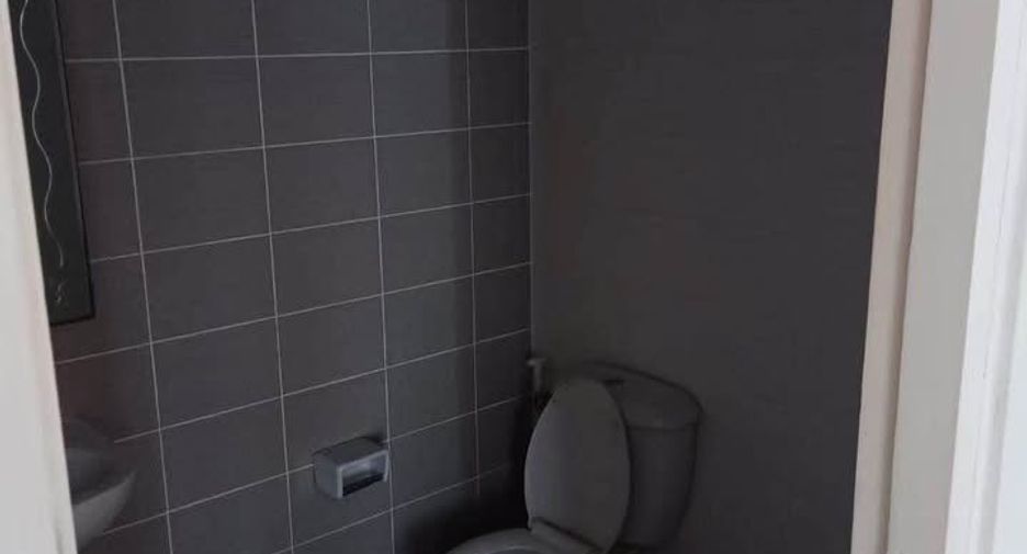Аренда 2 спальни таунхаус в Банг Ламунг, Чонбури