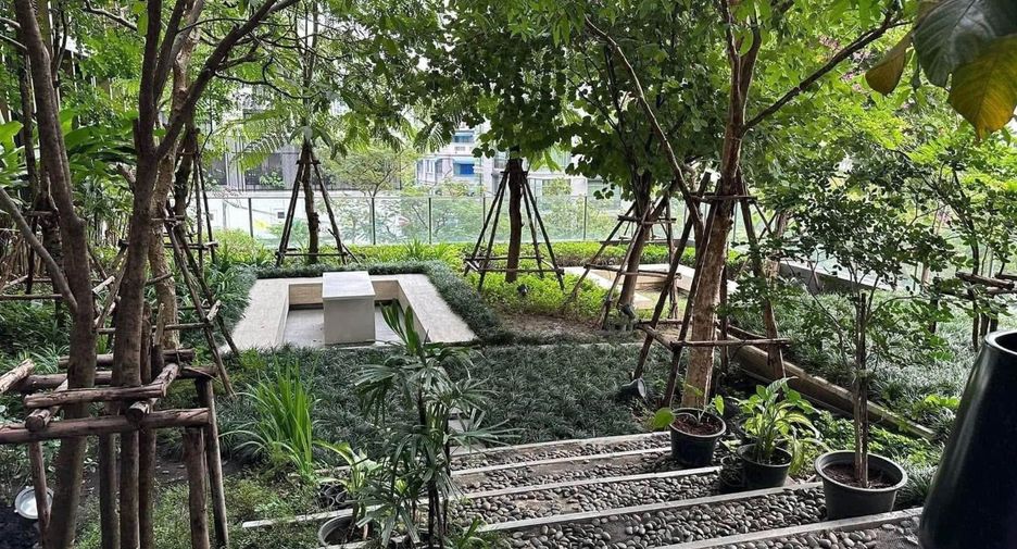 Wohnung zur Miete mit 2 Zimmer in Watthana, Bangkok