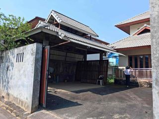 Haus zum Kauf mit 4 Zimmer in Mueang Chiang Mai, Chiang Mai