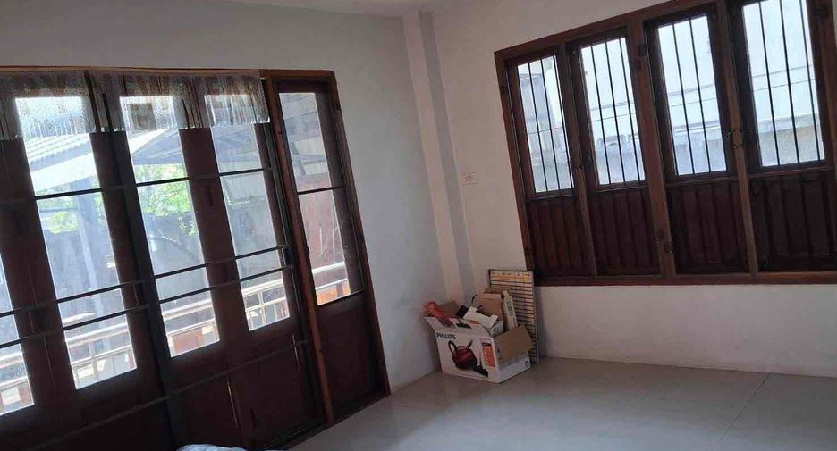 Haus zum Kauf mit 4 Zimmer in Mueang Chiang Mai, Chiang Mai