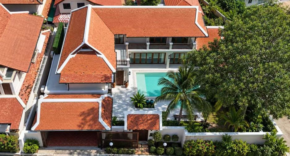 For sale 5 ベッドルーム house in Bang Lamung, Chonburi