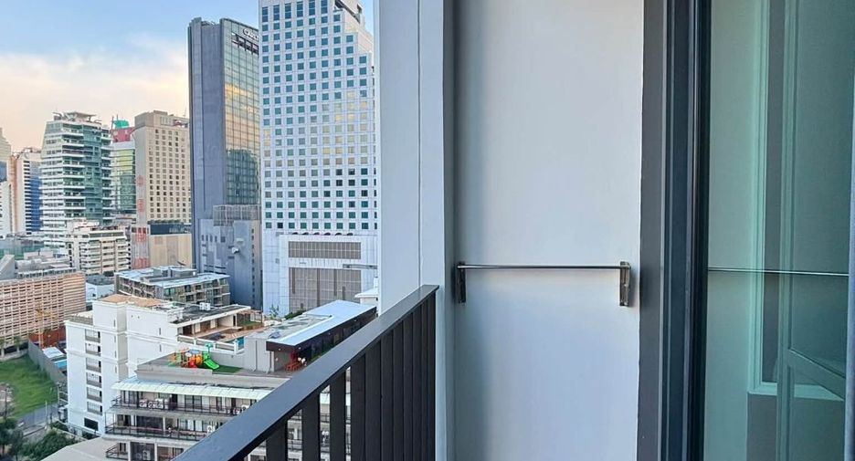 For rent 1 bed condo in Khlong Toei, Bangkok