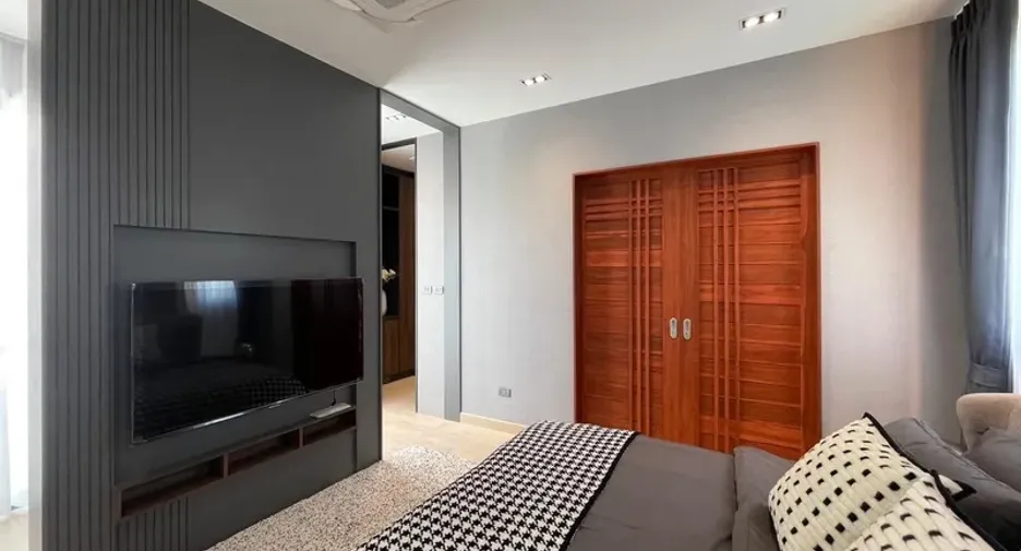 For rent and for sale 4 bedrooms villa in Hang Dong, Chiang Mai