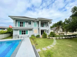 Casa en alquiler de 6 habitaciones en San Sai, Chiang Mai
