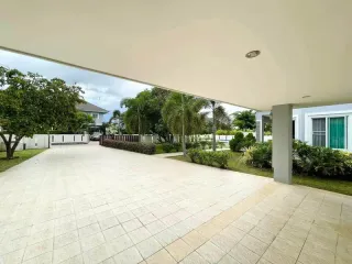 Casa en alquiler de 6 habitaciones en San Sai, Chiang Mai