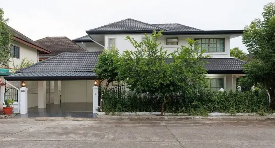 Haus zum Kauf mit 5 Zimmer in Mueang Chiang Mai, Chiang Mai