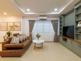 Haus zum Kauf mit 5 Zimmer in Mueang Chiang Mai, Chiang Mai