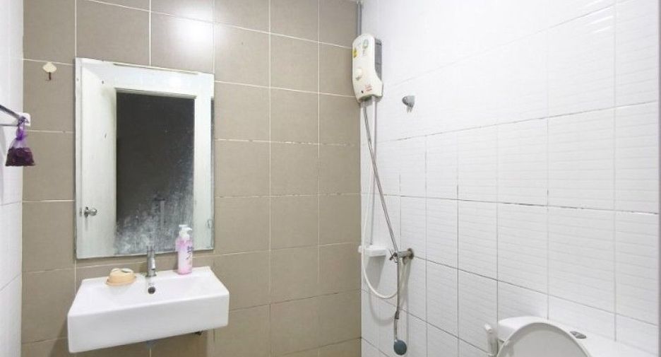 Продажа 3 спальни таунхаус в Phra Pradaeng, Самутпракан