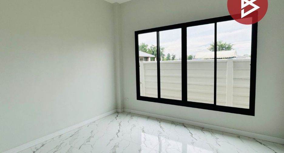 For sale 2 bedrooms townhouse in Photharam, Ratchaburi