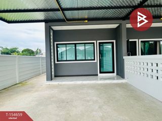 For sale 2 bedrooms townhouse in Photharam, Ratchaburi
