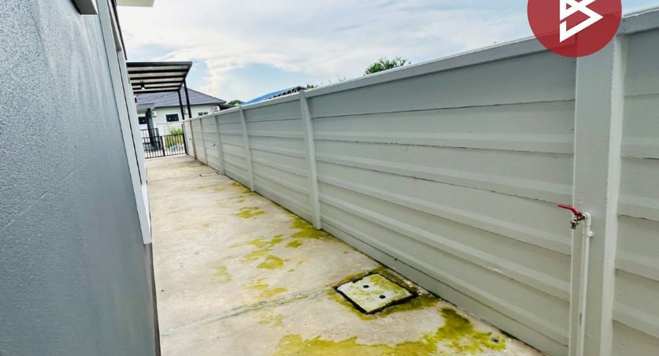 For sale 2 bedrooms townhouse in Photharam, Ratchaburi