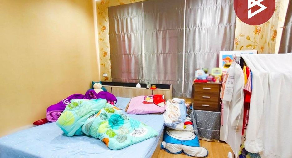 Reihenhaus zum Kauf mit 4 Zimmer in Rat Burana, Bangkok