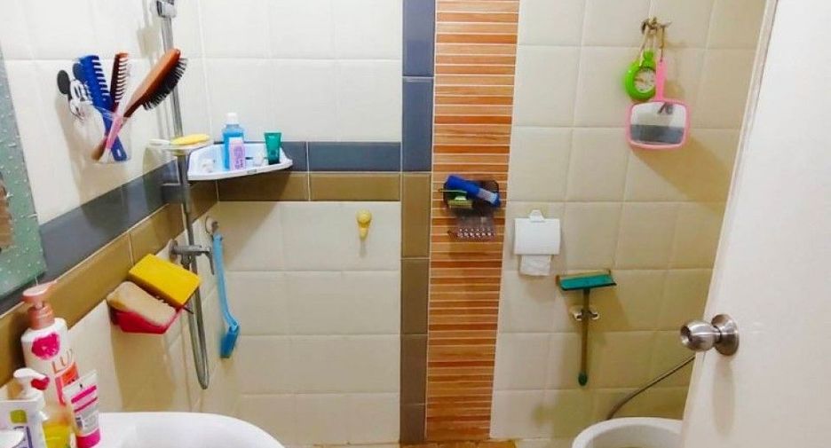 Reihenhaus zum Kauf mit 4 Zimmer in Rat Burana, Bangkok