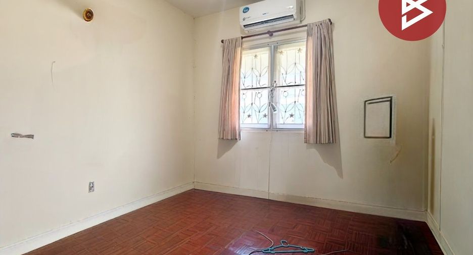 出售 3 卧室 独立屋 在 Bang Nam Priao, Chachoengsao