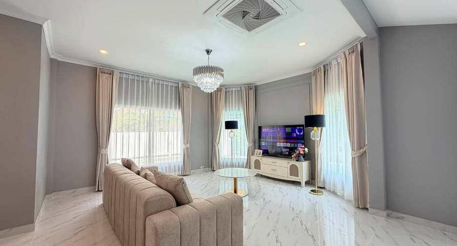 For sale 4 bedrooms villa in Bang Lamung, Chonburi