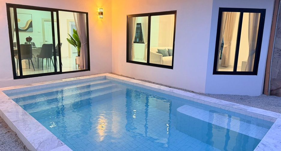 For sale 4 bedrooms villa in Bang Lamung, Chonburi
